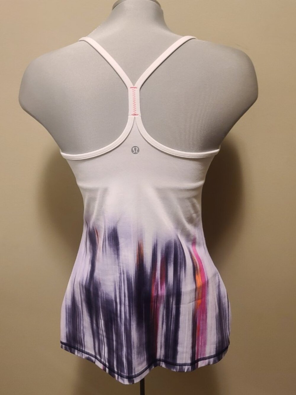 Lululemon Racerback Tank Top - Size 8 - Picture 2 of 3